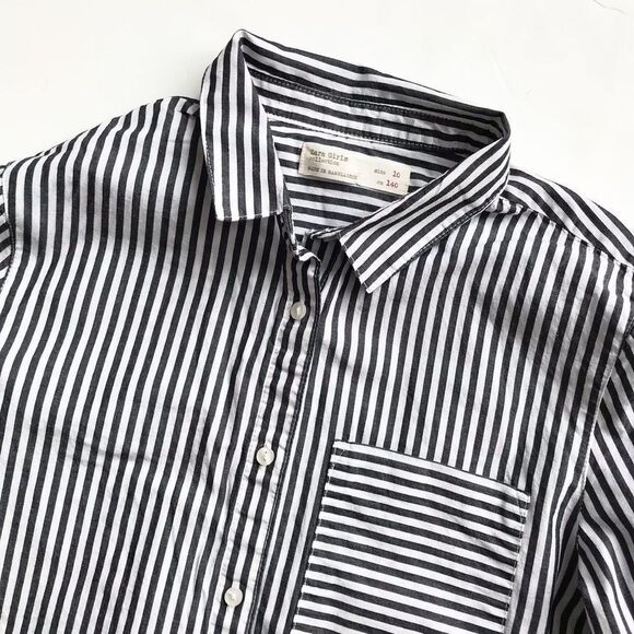 Zara gray/white stripe blouse  EUC 10Y - Picture 2 of 5